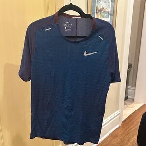 Nike Men's Blue and Red Dri-FIT Tee